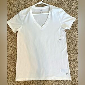 GapFit Women’s Medium White Active T Shirt NWT
